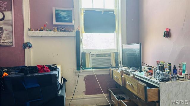3738 Gravois Avenue, St Louis, MO 63116