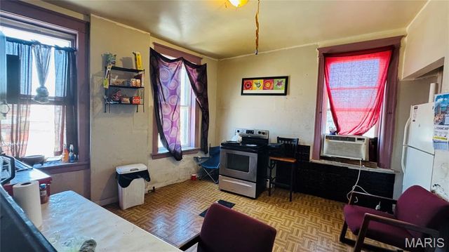3738 Gravois Avenue, St Louis, MO 63116