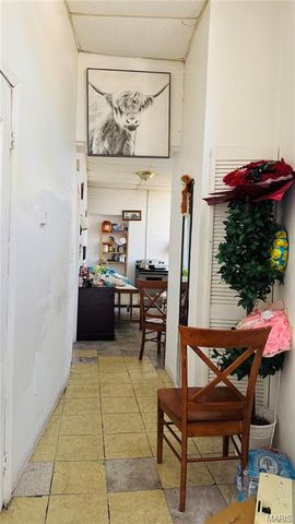 3738 Gravois Avenue, St Louis, MO 63116