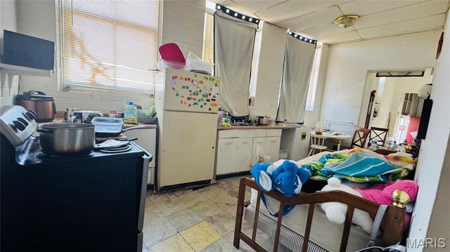 3738 Gravois Avenue, St Louis, MO 63116