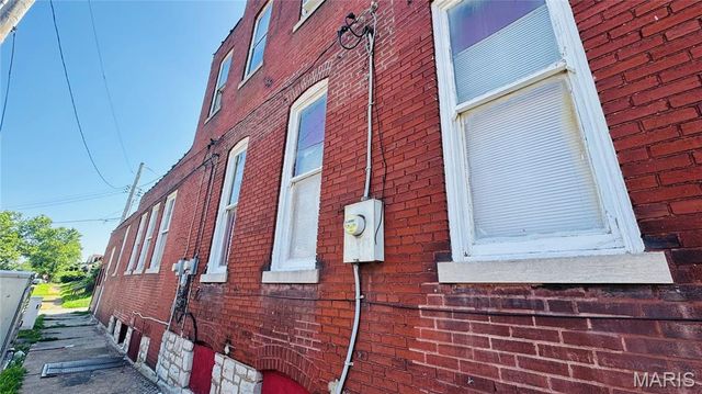 3738 Gravois Avenue, St Louis, MO 63116