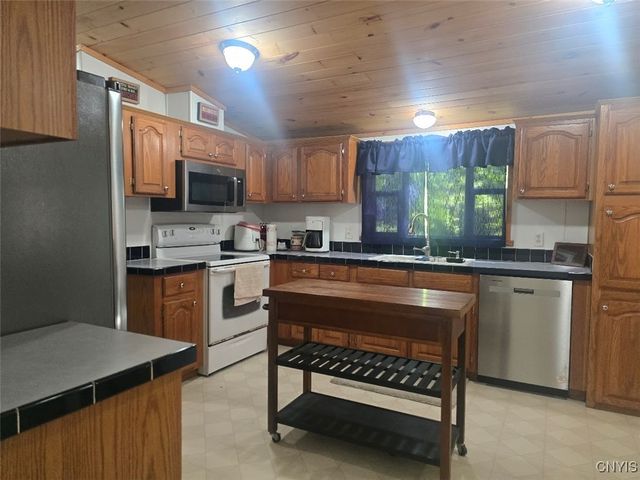 3349 Pine Road, Vienna, NY 13308