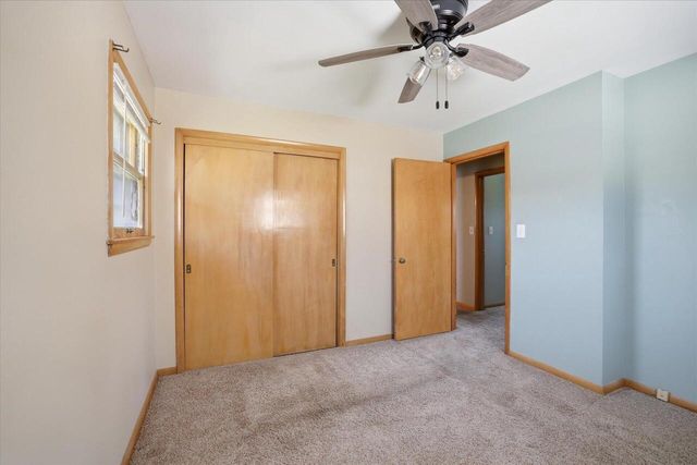 2514 S 89th STREET, West Allis, WI 53227