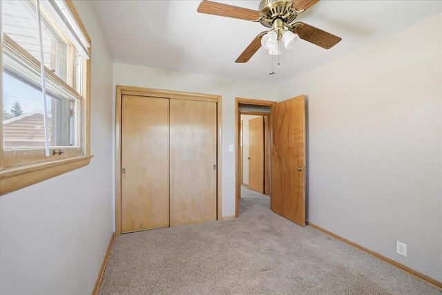 2514 S 89th STREET, West Allis, WI 53227
