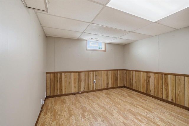 2514 S 89th STREET, West Allis, WI 53227
