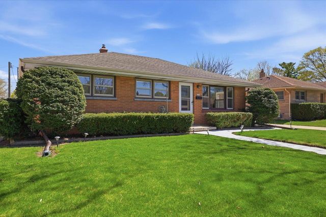 2514 S 89th STREET, West Allis, WI 53227