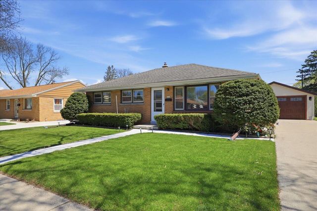 2514 S 89th STREET, West Allis, WI 53227