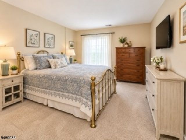 3 Woodland Way, Mount Arlington Boro, NJ 07856
