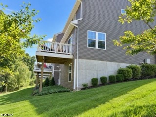 3 Woodland Way, Mount Arlington Boro, NJ 07856