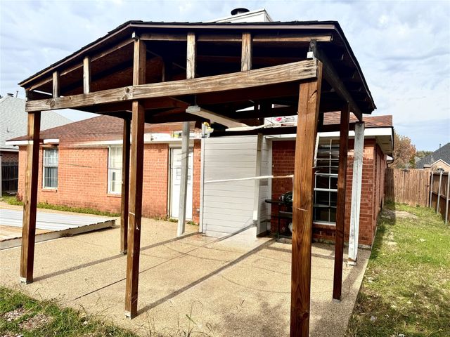 8732 Creede Trail, Fort Worth, TX 76118