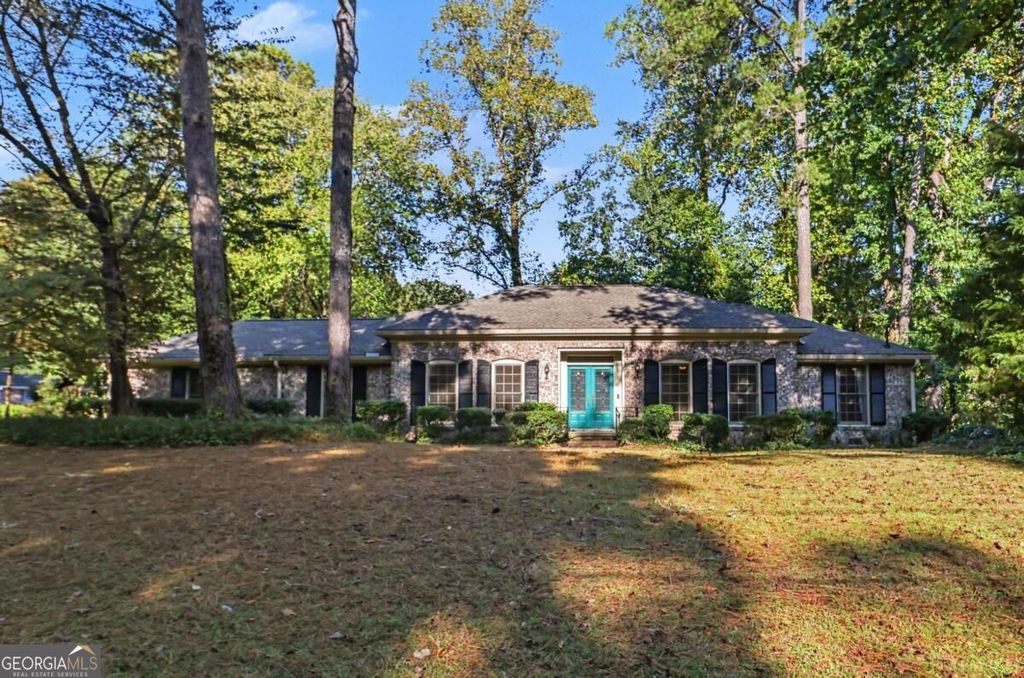2027 Gainsborough Drive, Chamblee, GA 30341 — exterior