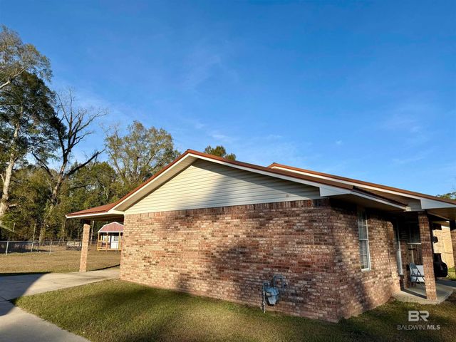 403 E Underwood Street, Brewton, AL 36426