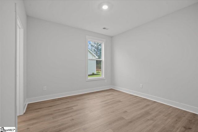 253 Summerall Lane, Seneca, SC 29678