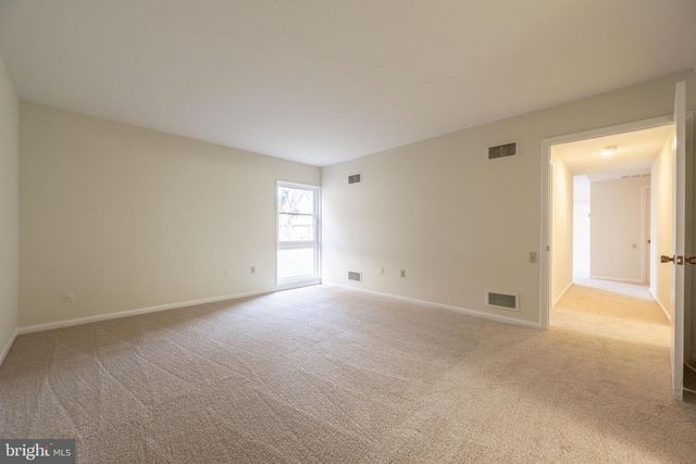 3350 GLENEAGLES DR #70-1D, Silver Spring, MD 20906