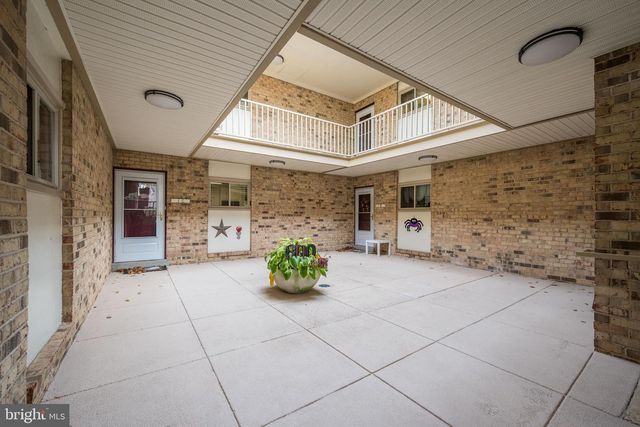 3350 GLENEAGLES DR #70-1D, Silver Spring, MD 20906