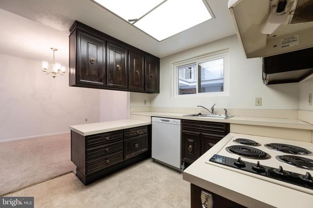 3350 GLENEAGLES DR #70-1D, Silver Spring, MD 20906