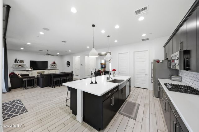 9743 W DESERT ELM Lane, Peoria, AZ 85383