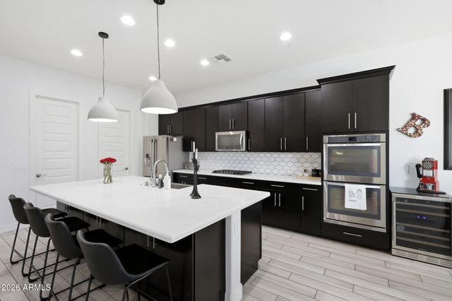 9743 W DESERT ELM Lane, Peoria, AZ 85383