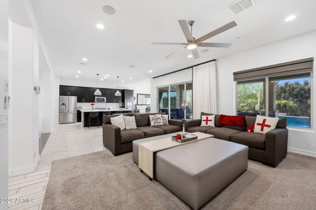 9743 W DESERT ELM Lane, Peoria, AZ 85383