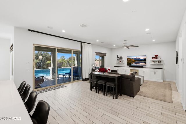 9743 W DESERT ELM Lane, Peoria, AZ 85383