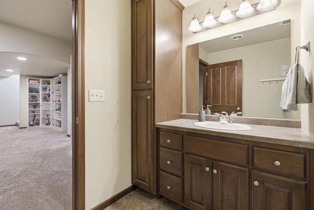 848 LOTUS TRAIL, Menasha, WI 54952