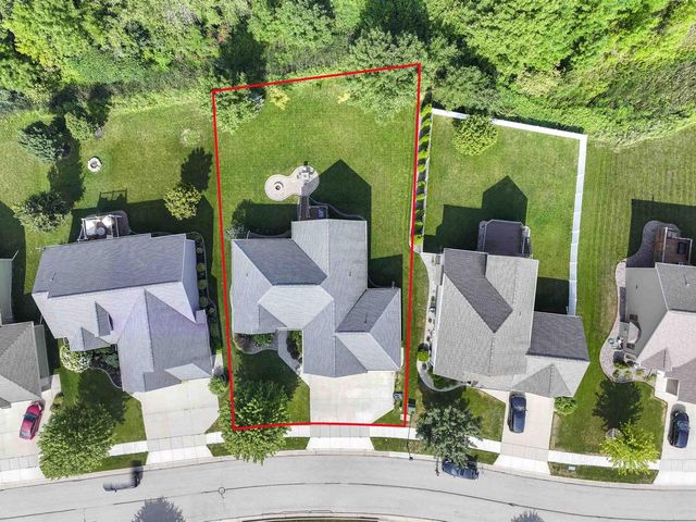 848 LOTUS TRAIL, Menasha, WI 54952