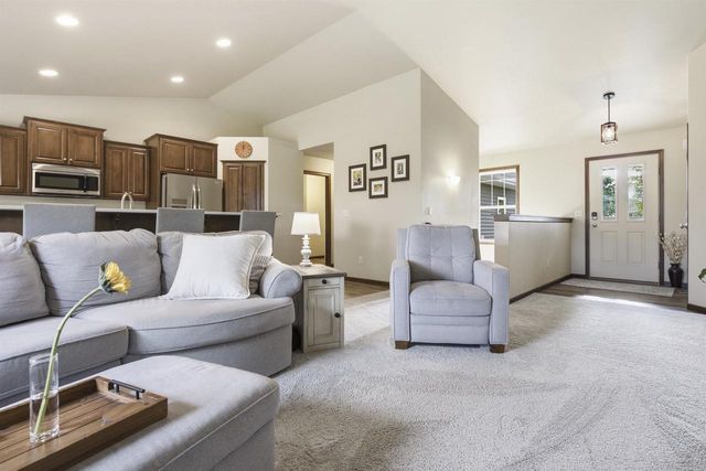 848 LOTUS TRAIL, Menasha, WI 54952