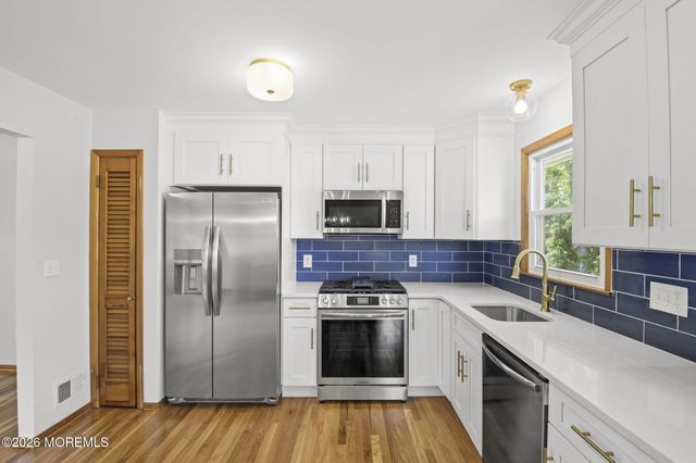500 Surf Avenue, Beachwood, NJ 08722