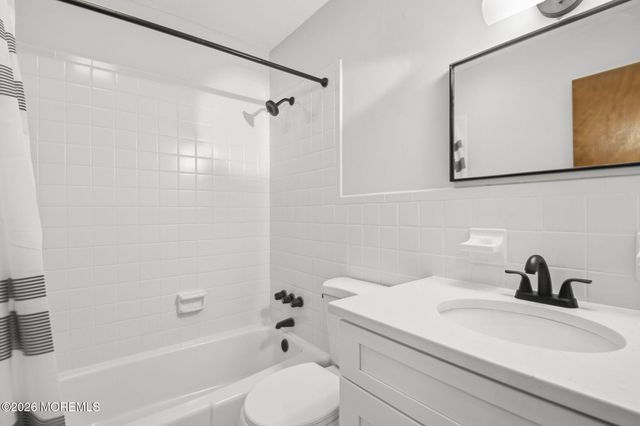 500 Surf Avenue, Beachwood, NJ 08722