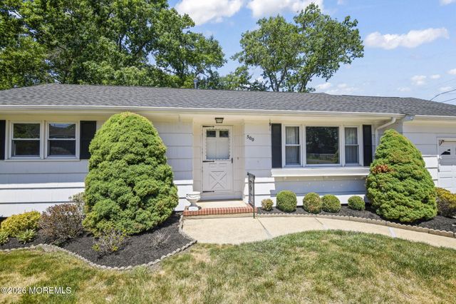 500 Surf Avenue, Beachwood, NJ 08722