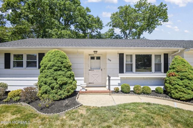 500 Surf Avenue, Beachwood, NJ 08722