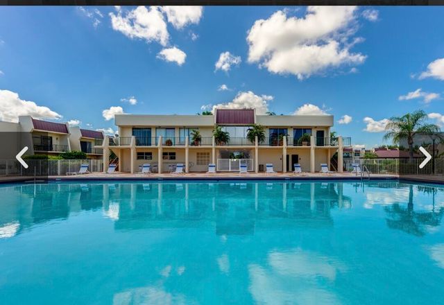 13917 SW 90th Avenue 214b, Miami, FL 33176