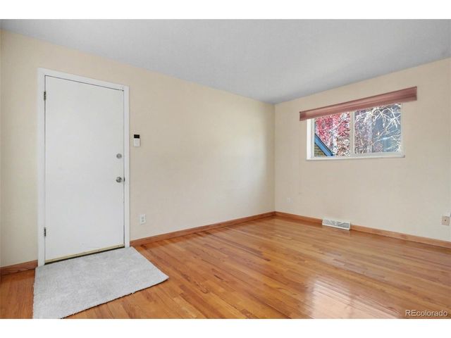 5571 W Kent Pl P, Denver, CO 80235