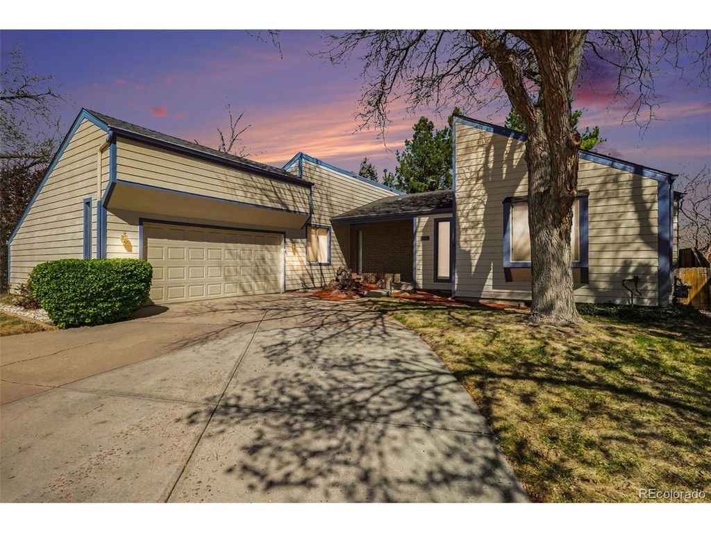 5571 W Kent Pl P, Denver, CO 80235