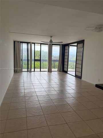 2400 Presidential Way 403, West Palm Beach, FL 33401