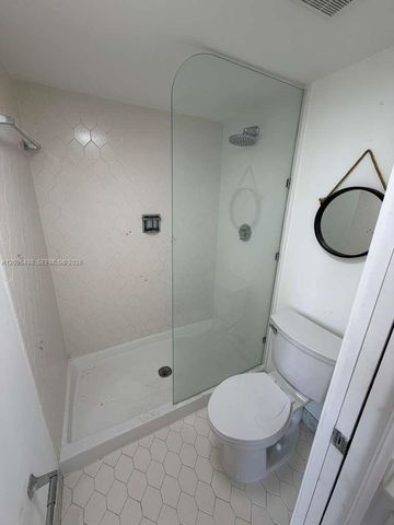 2400 Presidential Way 403, West Palm Beach, FL 33401