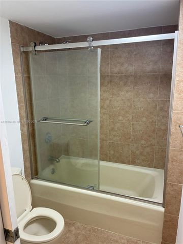 2400 Presidential Way 403, West Palm Beach, FL 33401