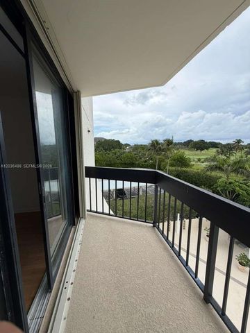 2400 Presidential Way 403, West Palm Beach, FL 33401