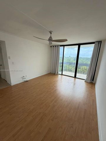 2400 Presidential Way 403, West Palm Beach, FL 33401