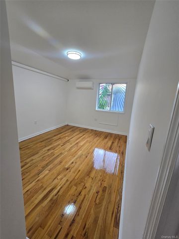3313 Hunter Avenue, Bronx, NY 10475