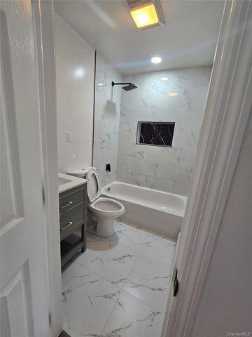 3313 Hunter Avenue, Bronx, NY 10475
