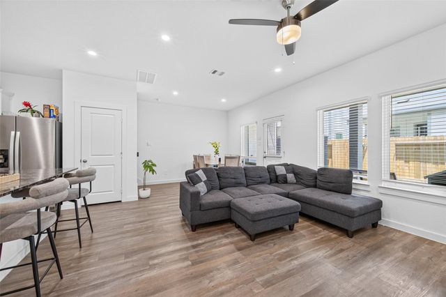 4022 San Andres Lane, Houston, TX 77045