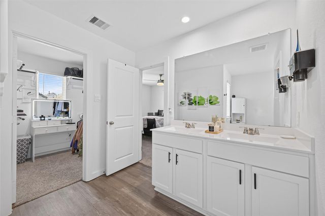 4022 San Andres Lane, Houston, TX 77045