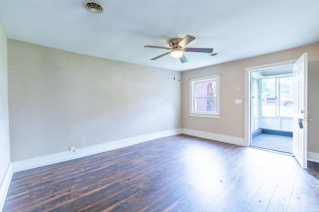 2215 Rehm Drive, Fort Wayne, IN 46819