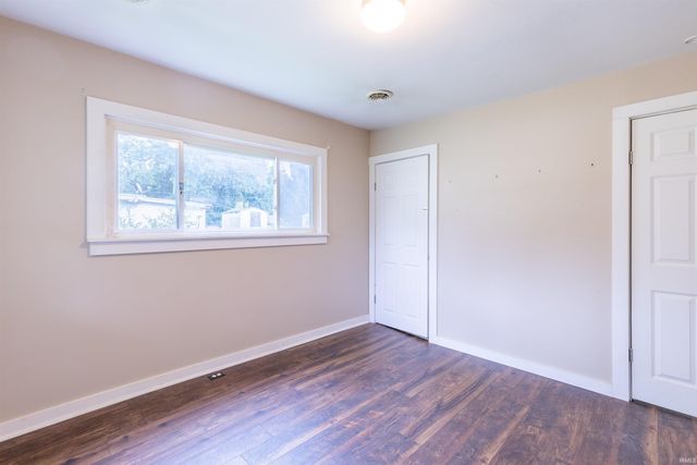 2215 Rehm Drive, Fort Wayne, IN 46819