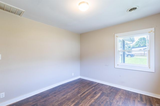 2215 Rehm Drive, Fort Wayne, IN 46819