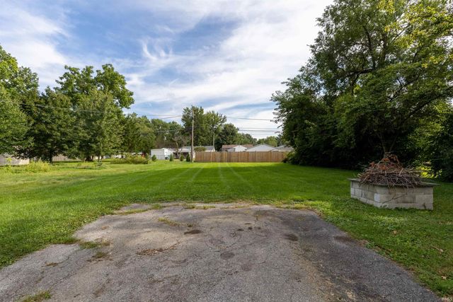 2215 Rehm Drive, Fort Wayne, IN 46819