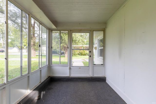 2215 Rehm Drive, Fort Wayne, IN 46819