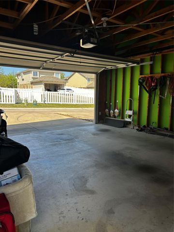 619 Katmai CIR, Pflugerville, TX 78660