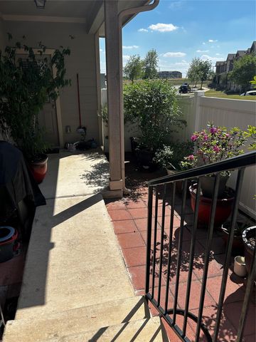 619 Katmai CIR, Pflugerville, TX 78660